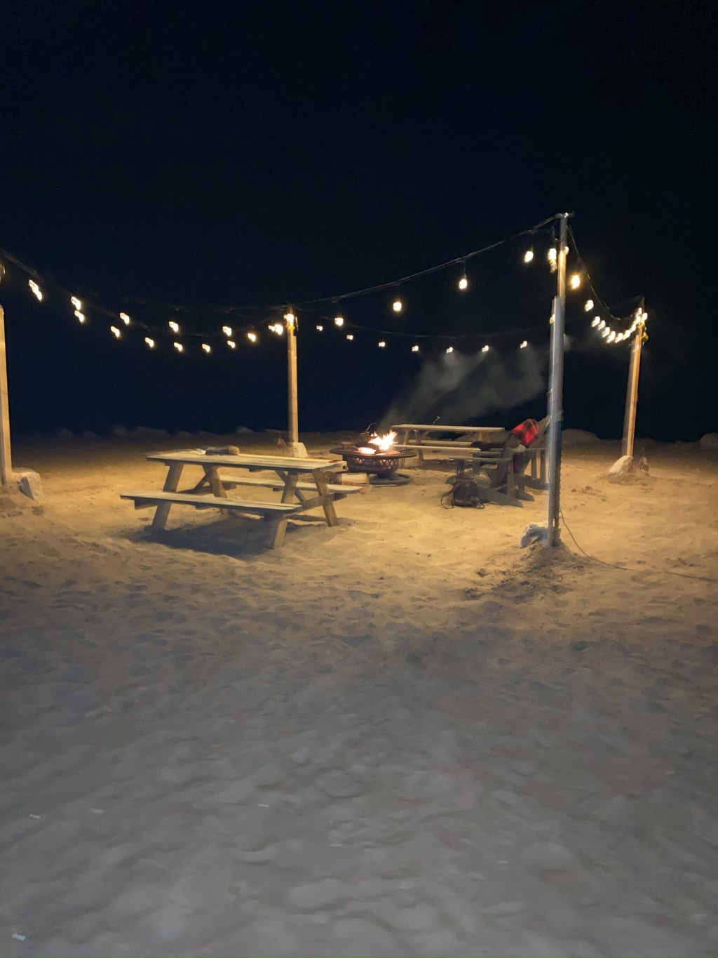 How to Set Up a Winter Bonfire&nbsp;Party