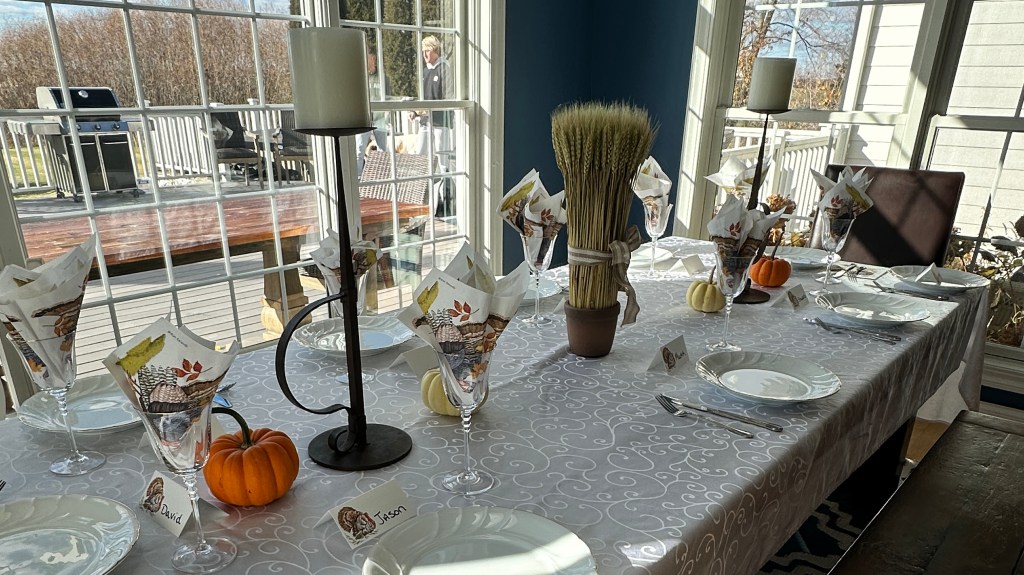 How to set a Thanksgiving Table in 15 min or&nbsp;less